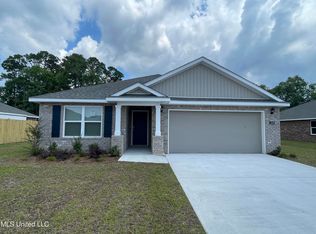 1068 Enclave Cir, Long Beach, MS 39560