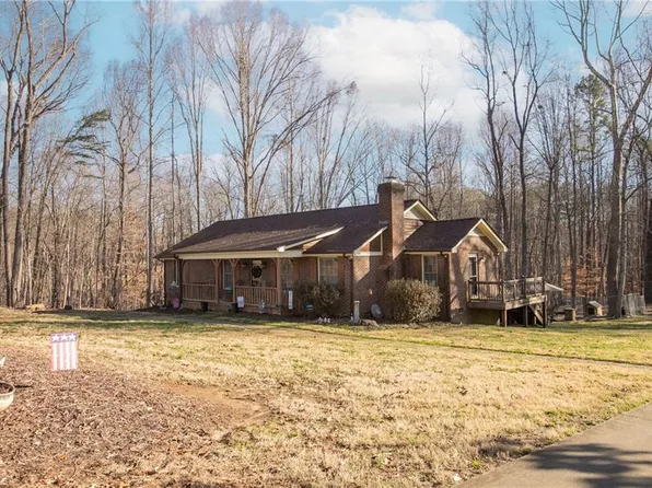 1625 Brookhaven Mill Rd, Greensboro, NC 27406