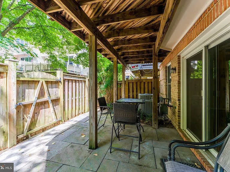 11485 Waterhaven Ct — Photo 55