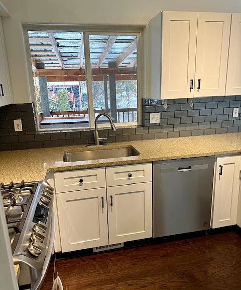 3017 E 36th Ave — Photo 8
