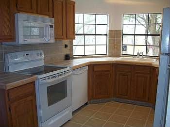 4th image of 1052 County Road 122