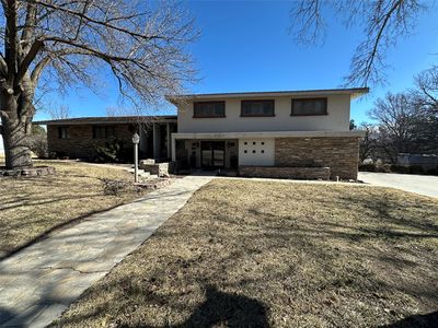 1900 Burr Pkwy, Dodge City, KS, 67801