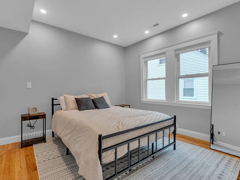 48 Webster St — Photo 10