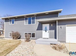 6424 W Bonnie Ct, Sioux Falls, SD 57106