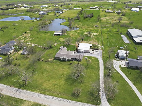 3rd image of 6996 Ganzer Rd E