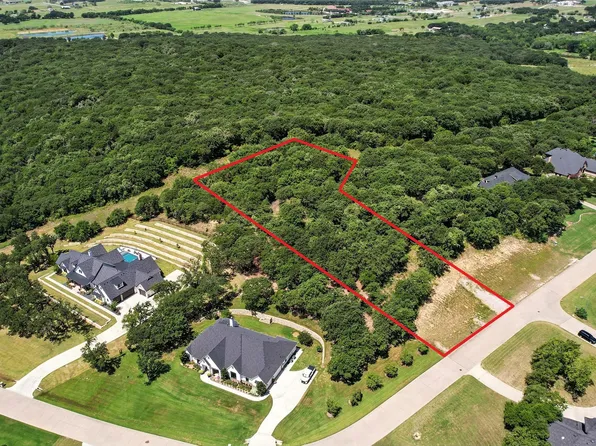 541 Bonnards Peak Rd, Burleson, TX 76028