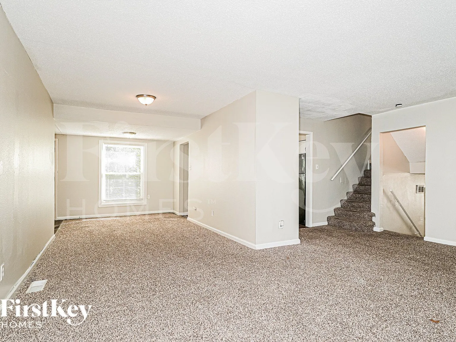 3 bed, 3.0 bath, 2030 sqft, $2,375 — Photo 3