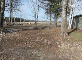 Lyle Dr, Crystal, MI 48818