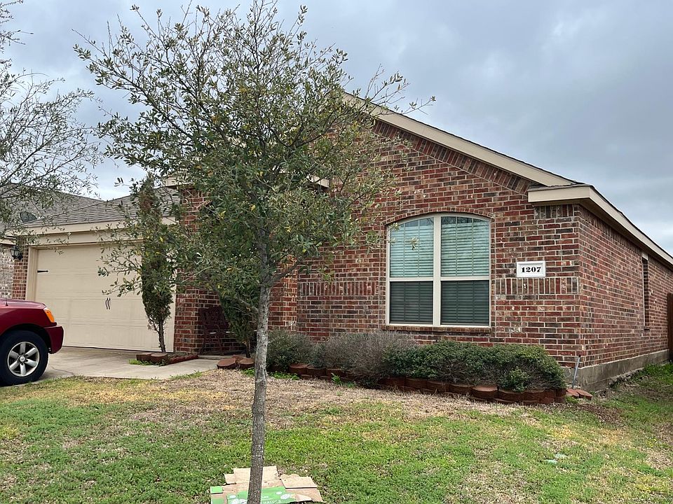 1st image of 1207 Roman Dr