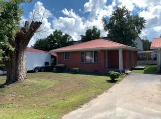 34 Laura St, Robbinsville, NC 28771