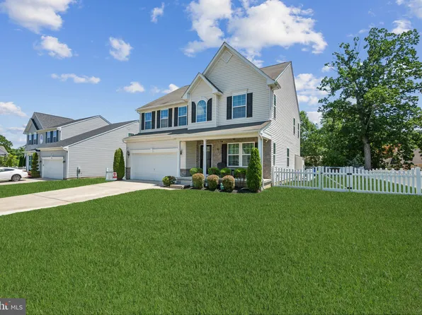 12 Violet Ct, Deptford, NJ 08096