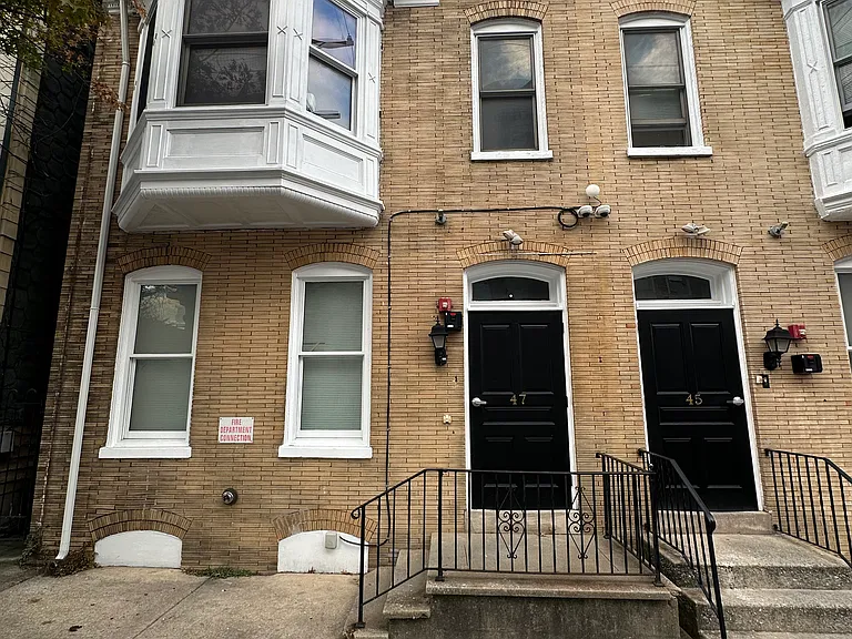 45 N Newberry St #1 — Photo 1