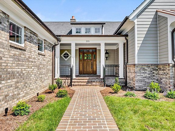 3rd image of 215 Grande Villa Dr