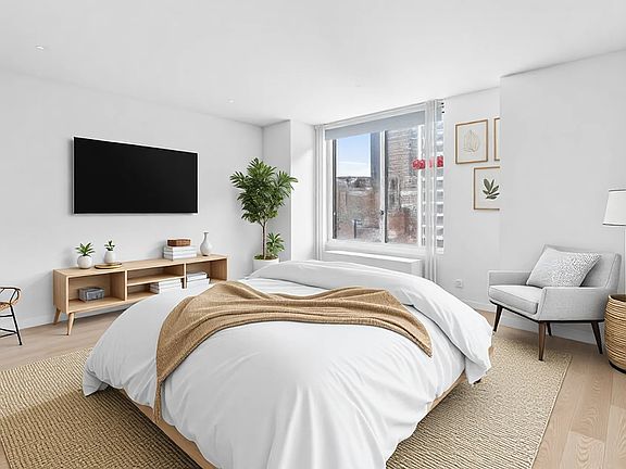 3rd image of 70 W 37th St #Penthouse 24