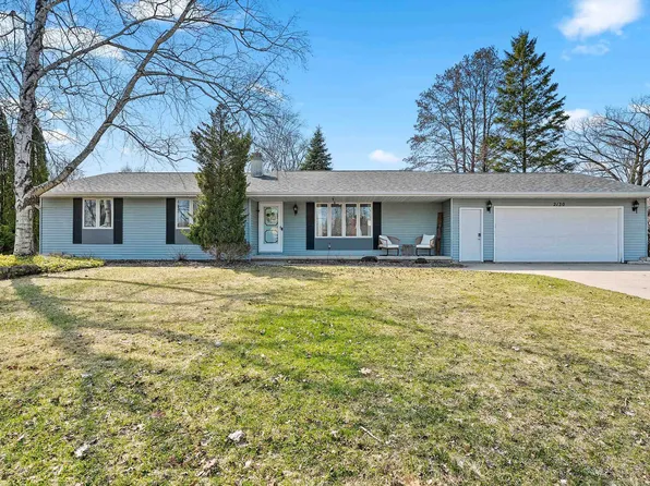 2130 King James Dr, Green Bay, WI 54304