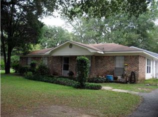 180 Sheffield Cir S, Creola, AL 36525