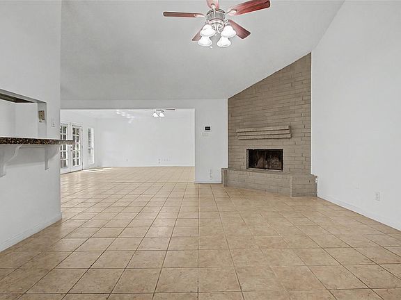 4th image of 22516 Pebble Beach Way