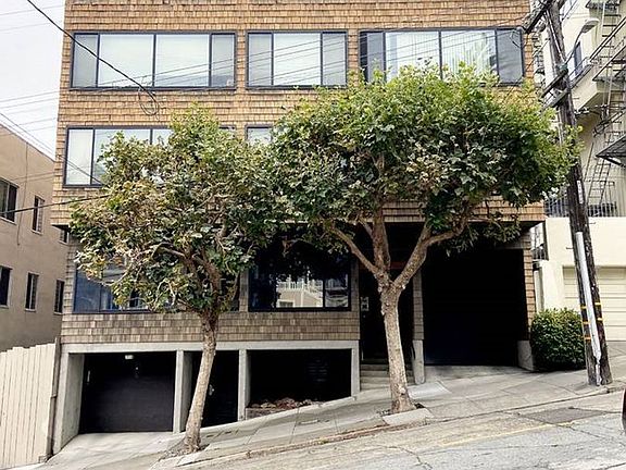3rd image of 2450 Octavia St #2B