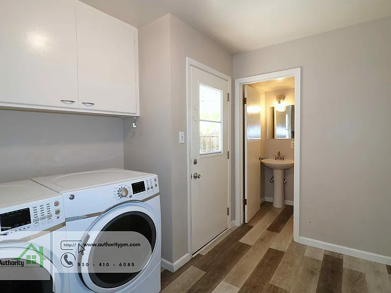 2202 Canal Dr — Photo 30