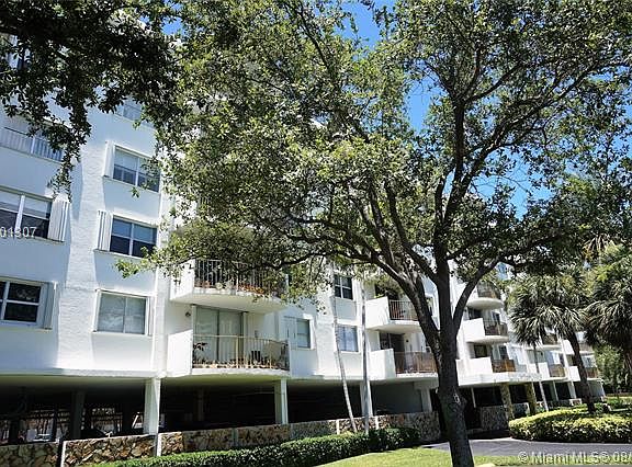 2nd image of 210 Seaview Dr #605