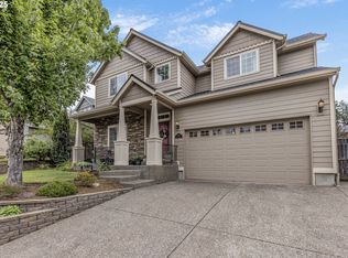 3369 Falcon Dr, Springfield, OR 97477