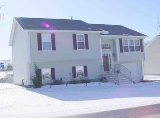 20 Waterview Ave, Riverside, RI 02915