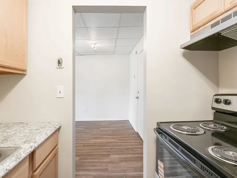 161 Hall Avenue — Photo 24