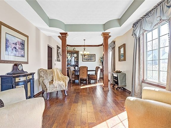 4th image of 1047 Lancewood Dr