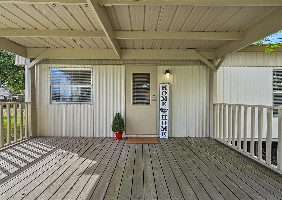 1st image of 21528 Cedar Ln #A