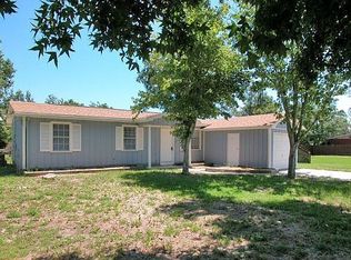 321 Woodland Ave, Mary Esther, FL 32569