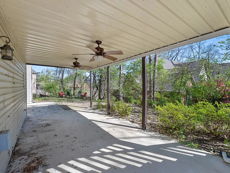 3902 NE Cadbury Ave — Photo 39