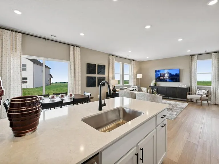 22658 Isla Way — Photo 6