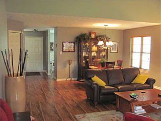 4th image of 7747 Stonebranch South Dr