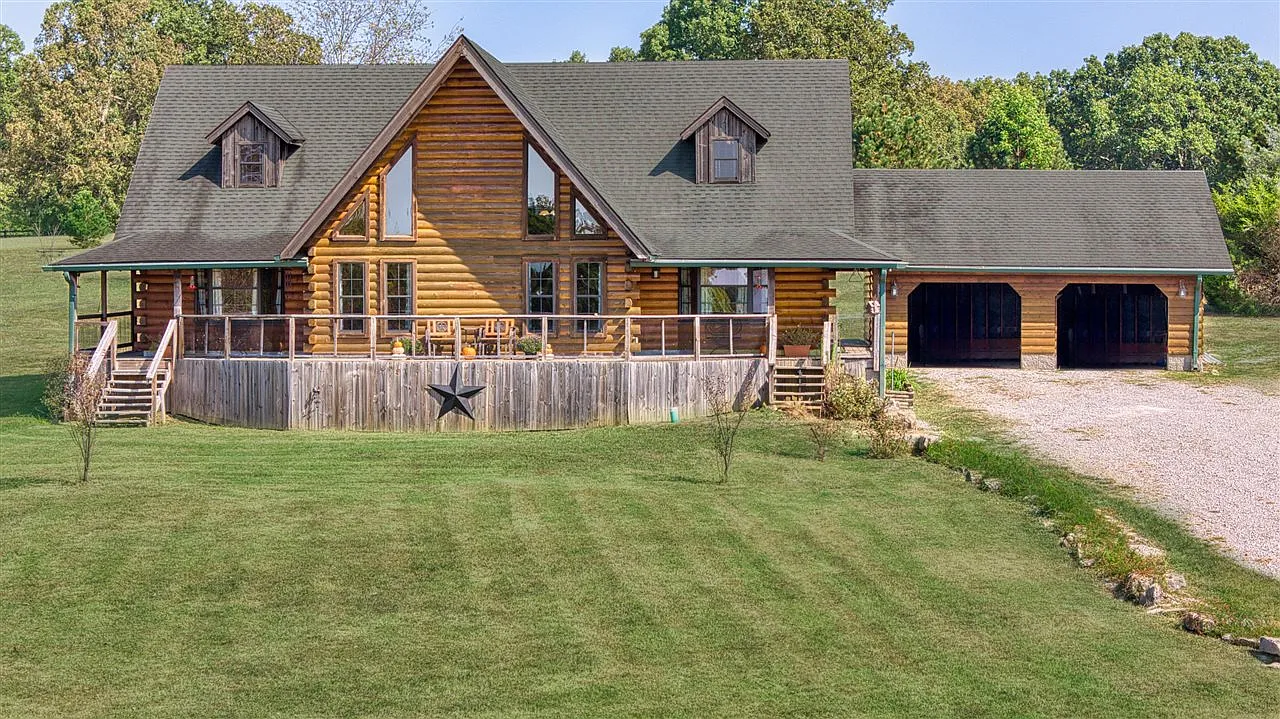 2644 Franklin Rd photo 1