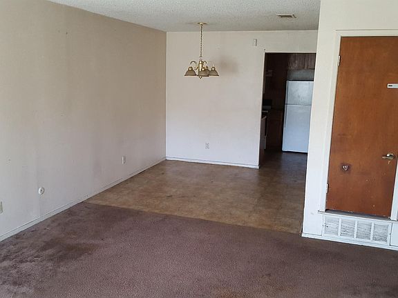5th image of 1035 Southmoor Dr
