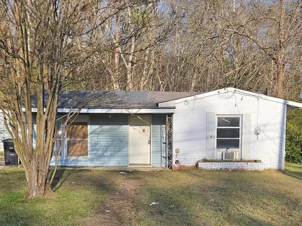 208 Springdale Rd, Gadsden, AL 35901