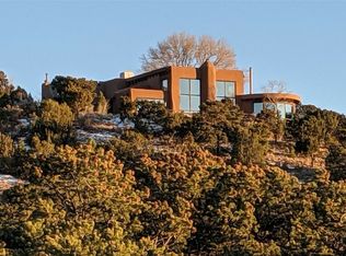 35 Camino Quien Sabe, Santa Fe, NM 87505