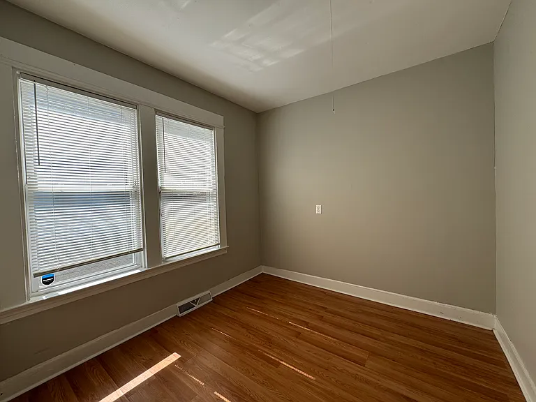 341 Peck St #B — Photo 7