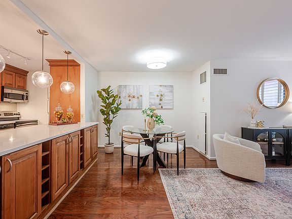 2nd image of 2555 Pennsylvania Ave NW APT 407