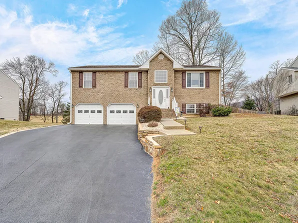 4737 Celtic Cir, Salem, VA 24153