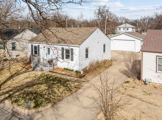 516 W Kirwin Ave, Salina, KS 67401