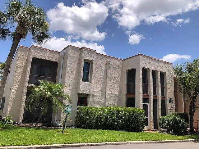 548 Orange Dr #14