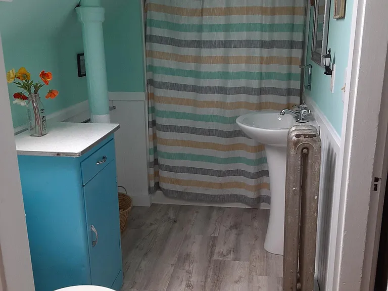 319 Woodford St #3 — Photo 6