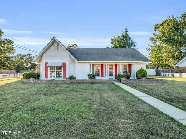 15 N Chestnut Dr, Columbus, MS 39705
