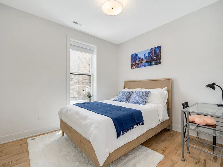3615 N Wilton Ave #2 — Photo 7