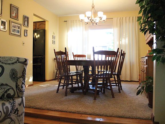 3rd image of 1146 Scenic Dr