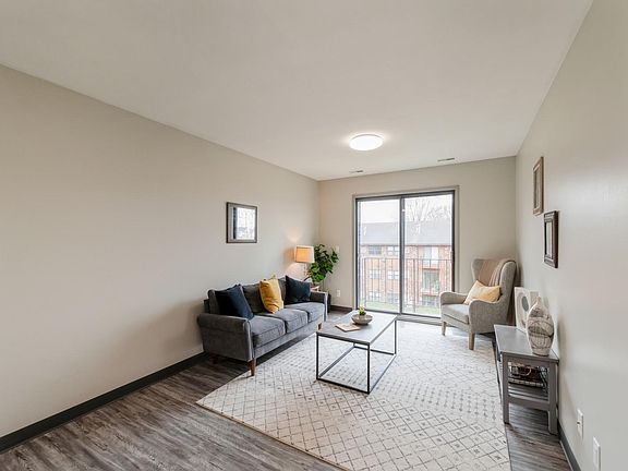 2nd image of 612 S 16th St #31