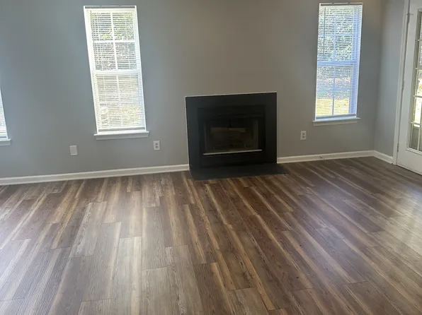 3 Meadowood Glen Way #A-1, Greensboro, NC 27409