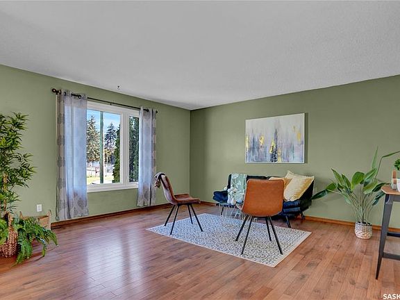 5th image of 1507 Caribou STREET W