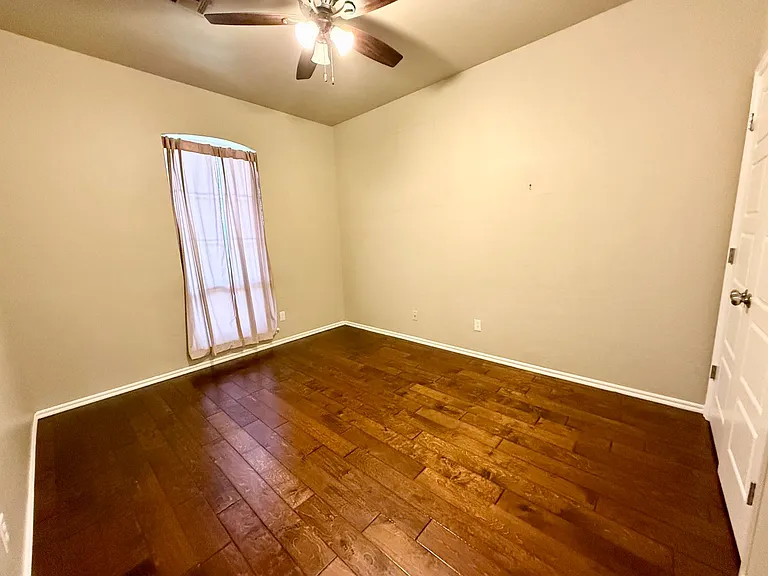 4205 Harrogate Dr — Photo 18